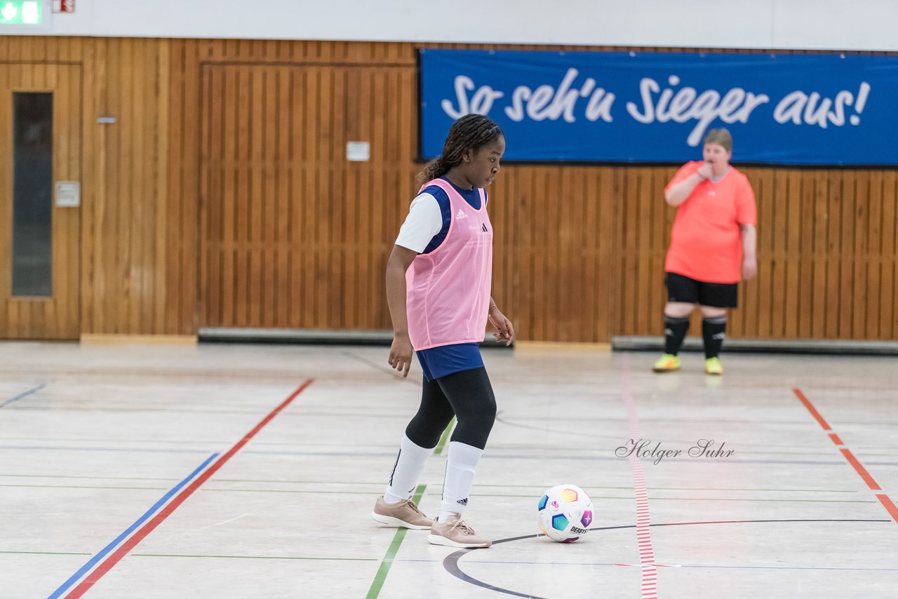 Bild 97 - VR Bank Cup Horst